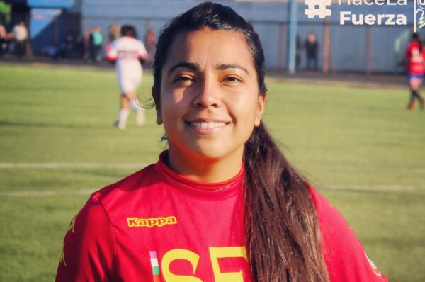 Unión Española se refuerza con Verónica Riquelme para buscar el ascenso