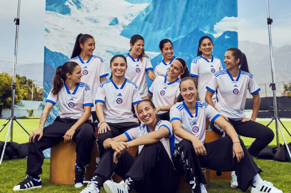 Adidas estrena una nueva camiseta exclusiva para La Roja Femenina