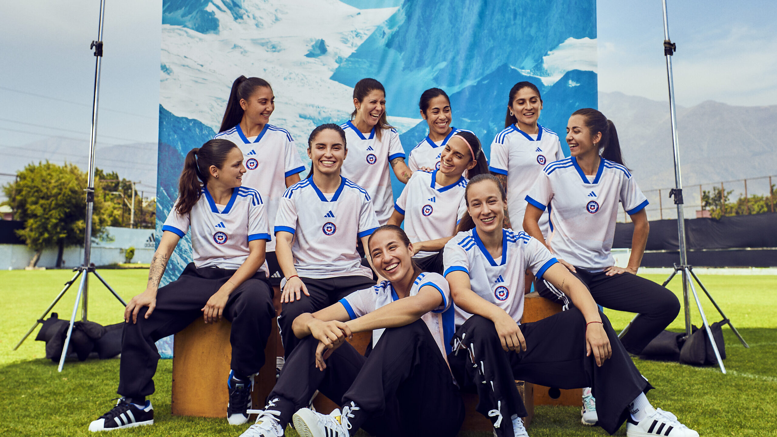 Adidas estrena una nueva camiseta exclusiva para La Roja Femenina