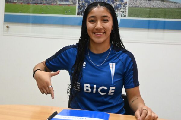 Universidad Católica suma dos contratos más: Constanza Barrientos y Macarena Ávila