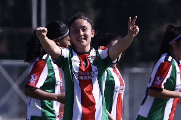 Palestino vence a Deportes Antofagasta y se mete en la lucha por el título