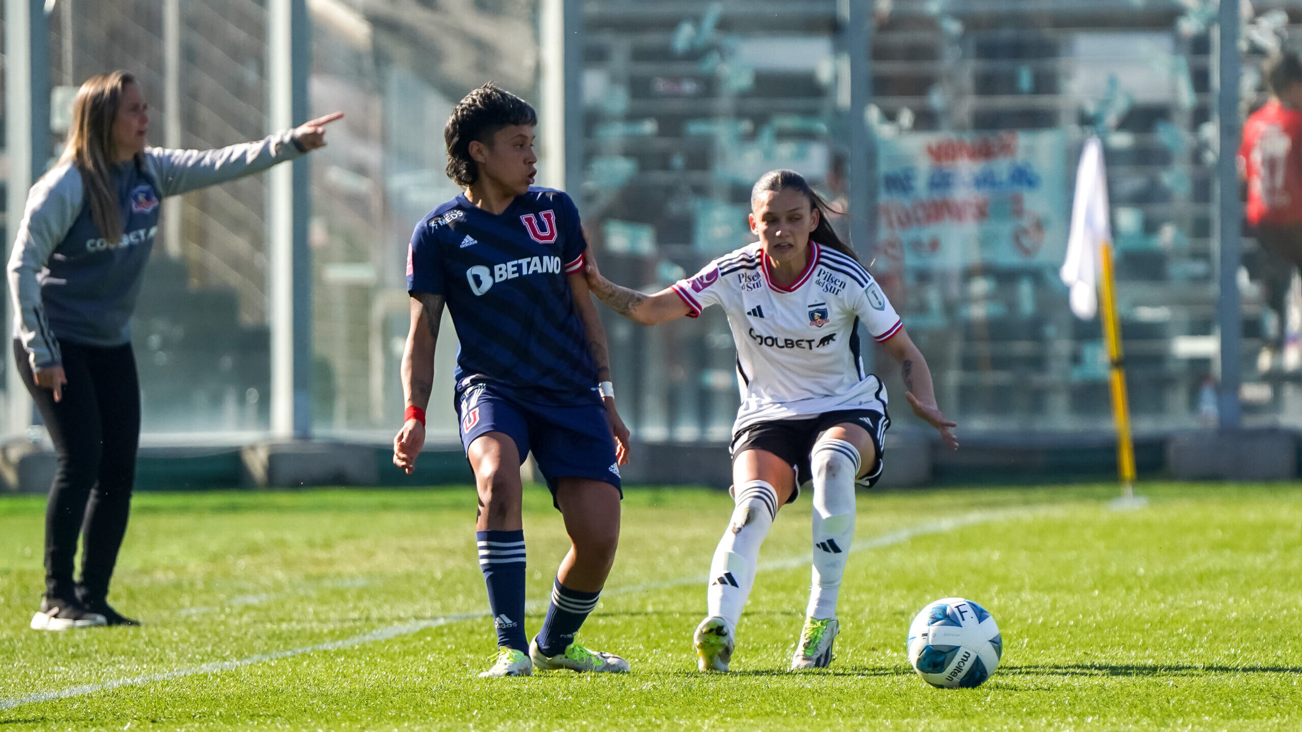 Colo-Colo y Universidad de Chile se llevan un empate del Superclásico