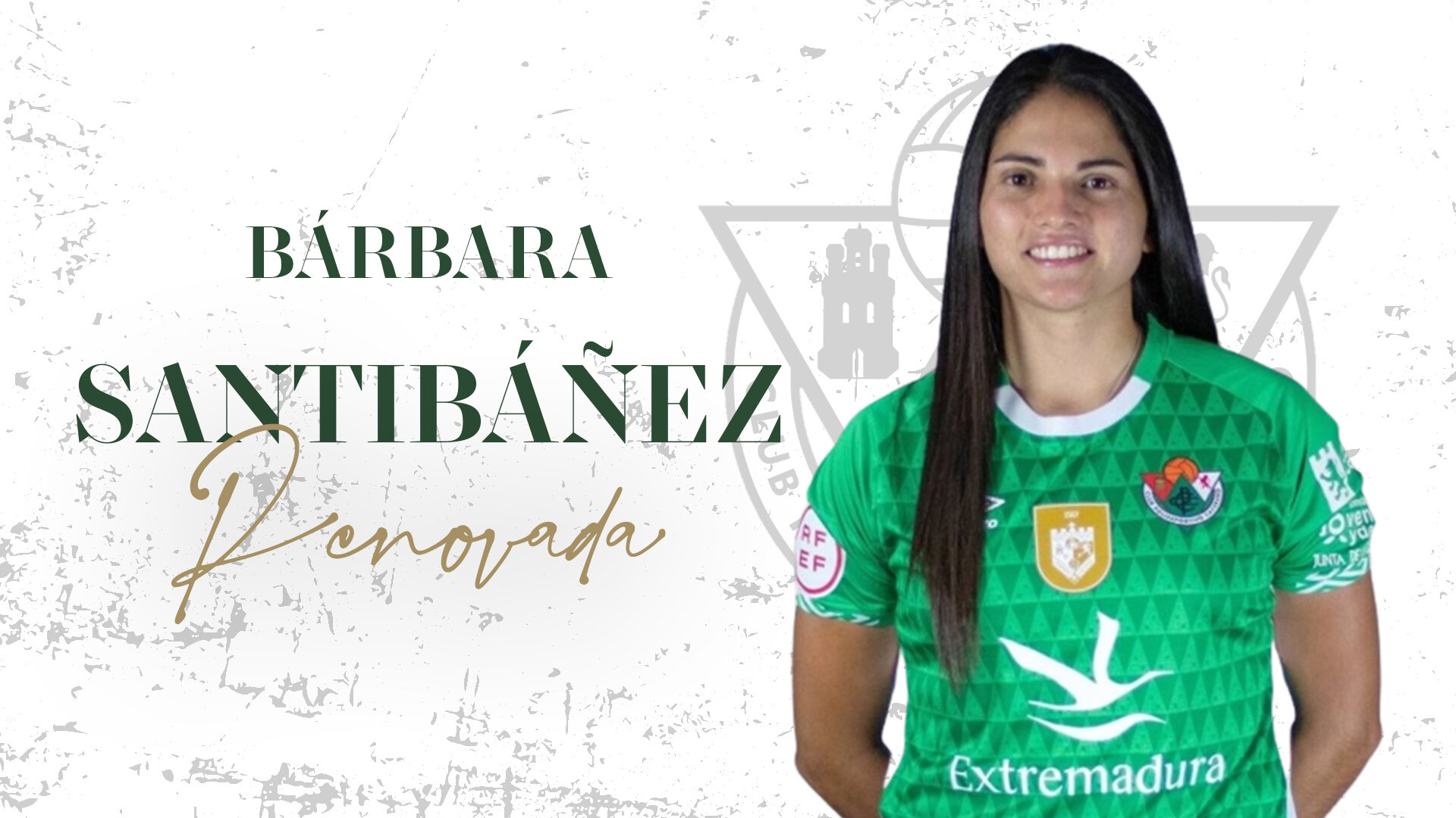 Bárbara Santibáñez renueva por un año con el Cacereño