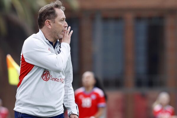 Luis Mena y la fecha FIFA: “Muy contento por lo mostrado en los dos partidos”