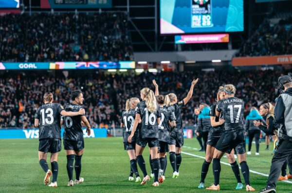 La mundialista nómina de Nueva Zelanda para enfrentar a La Roja