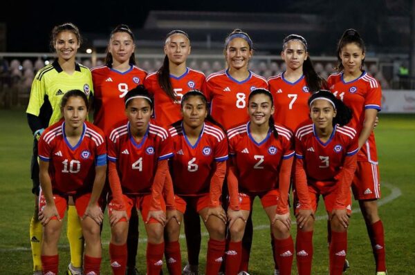 La Roja Sub-17 inicia gira por Perú para disputar dos amistosos