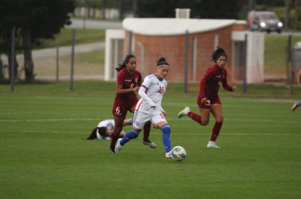 La Roja Sub-19 derrota con comodidad a Venezuela en la Liga Evolución