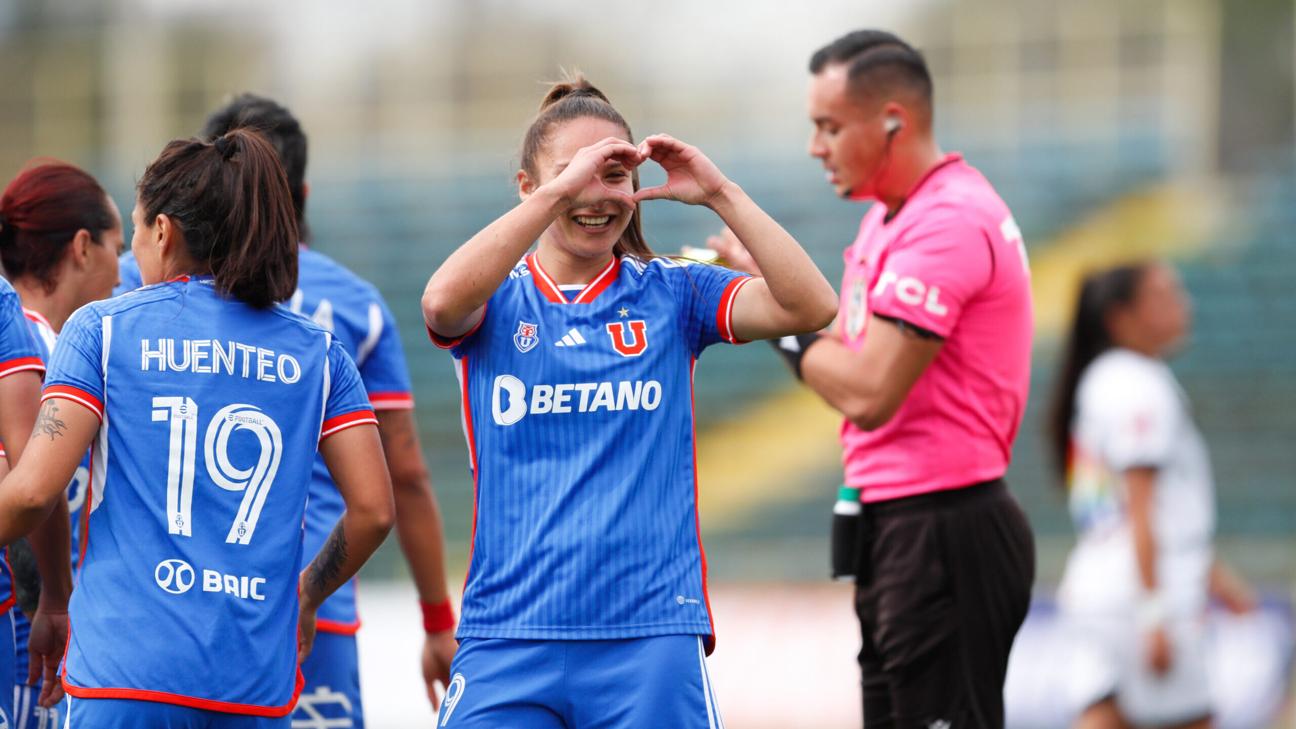 Universidad de Chile vence con lo justo a Santiago Morning