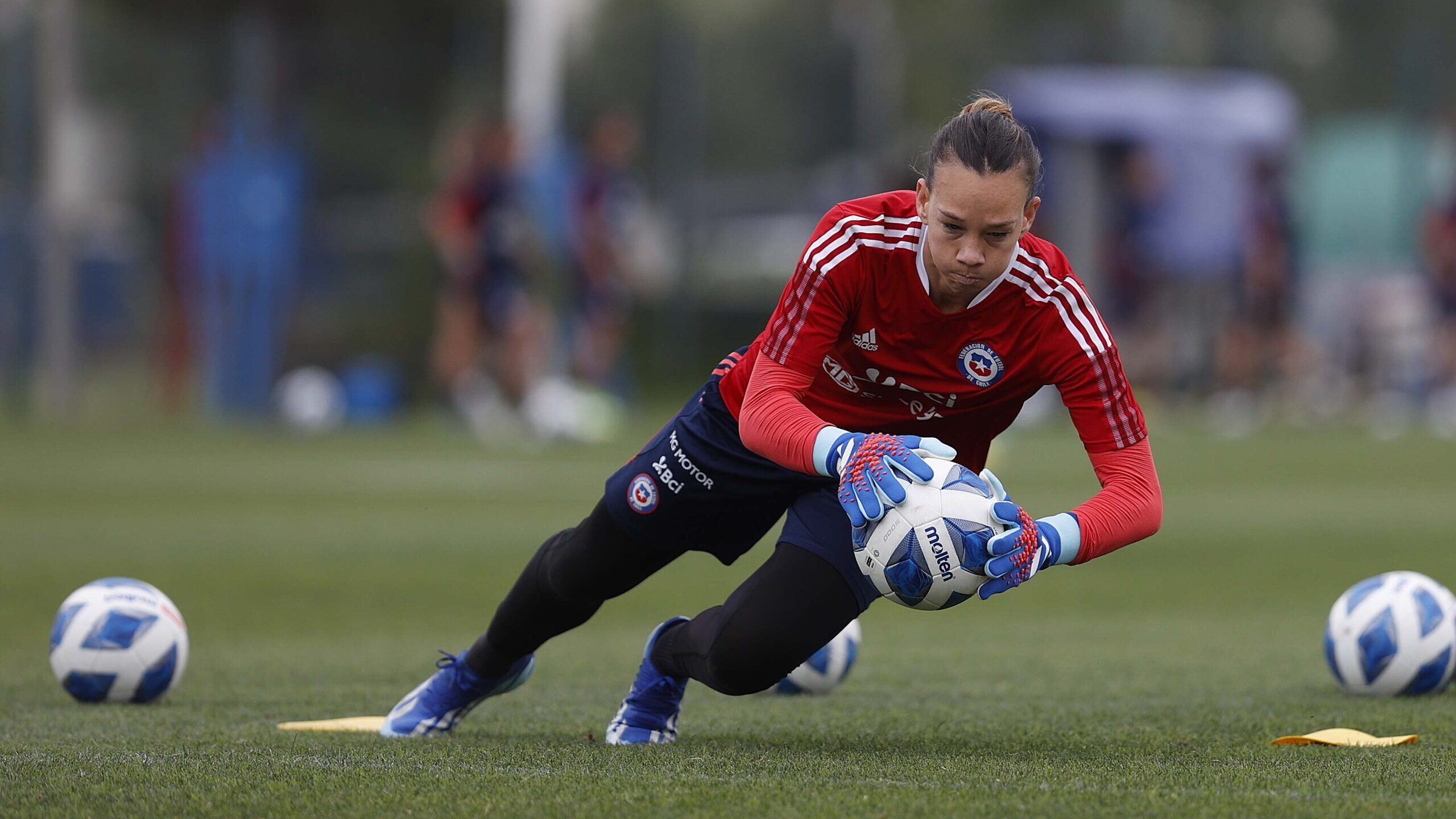 Christiane Endler y el debut de La Roja en Santiago 2023: “Tenemos las armas para revertir el juego de Paraguay”