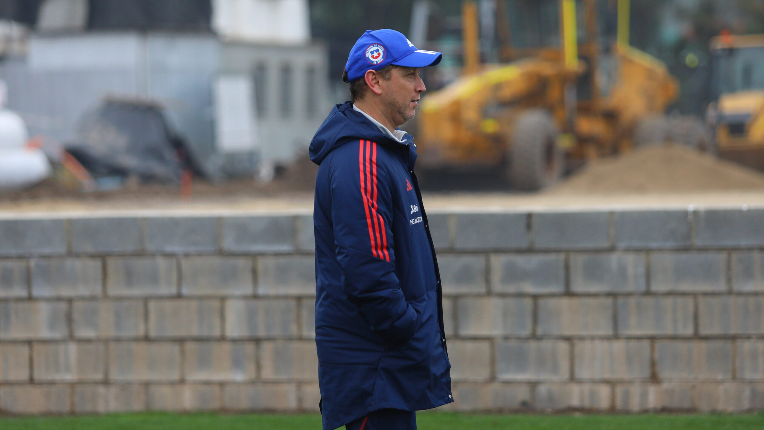 Luis Mena analiza el primer día de entrenamientos de La Roja para Santiago 2023