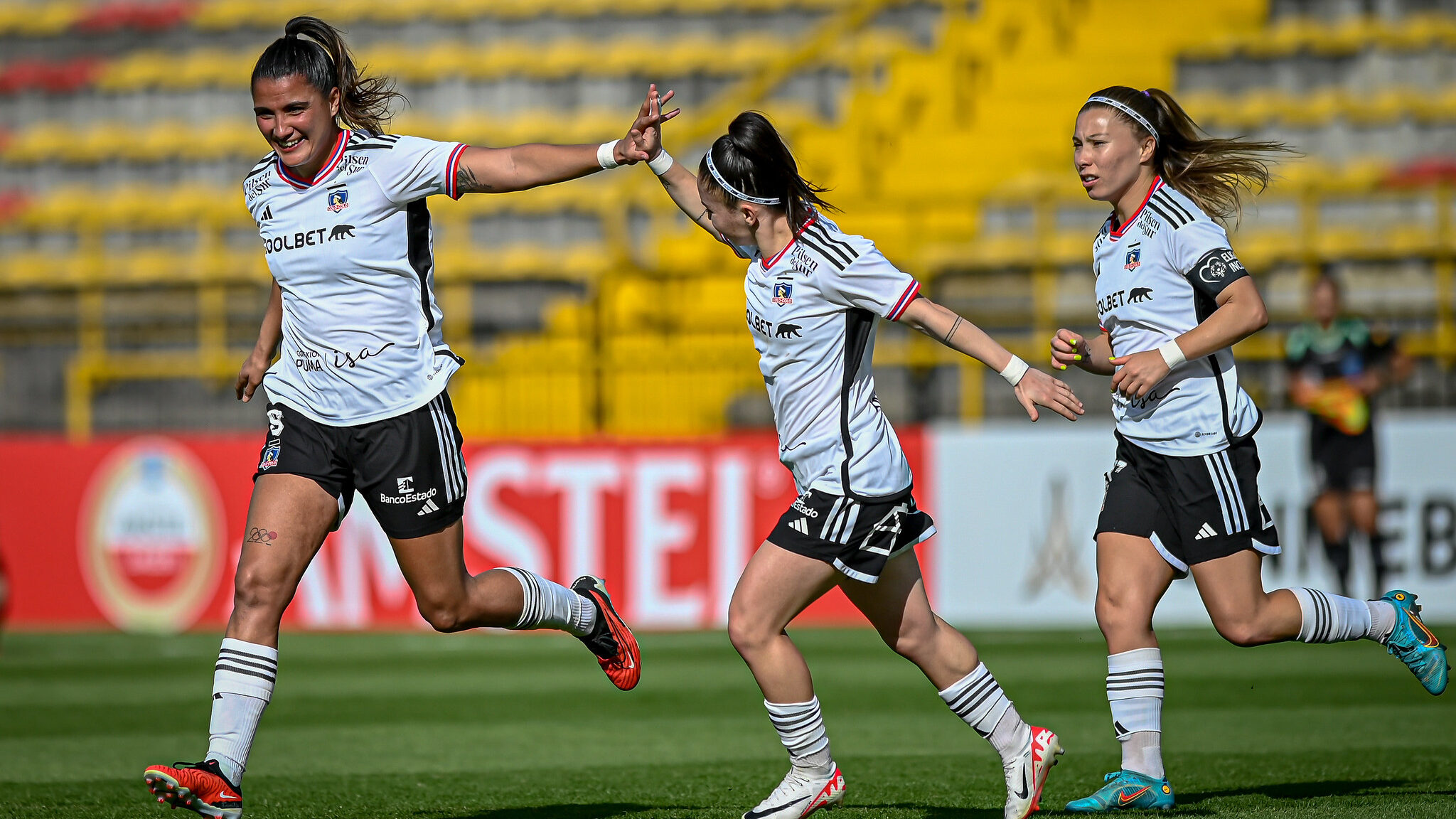 Colo-Colo golea a Always Ready y espera rival en cuartos de Libertadores