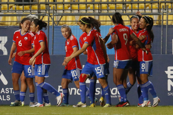 Chile derrota a Estados Unidos y asegura medalla en Santiago 2023