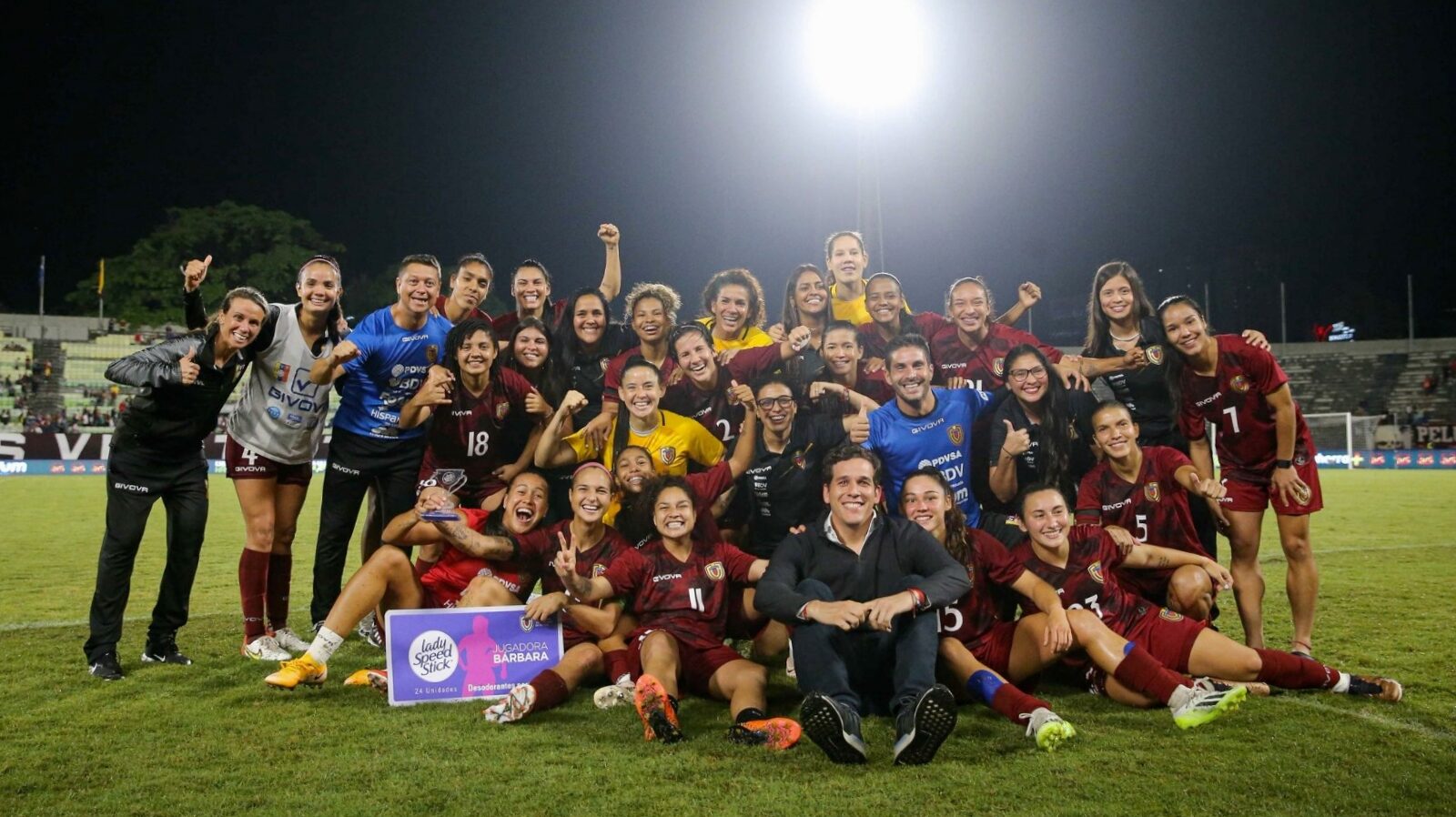 Venezuela se baja del fútbol femenino en Santiago 2023