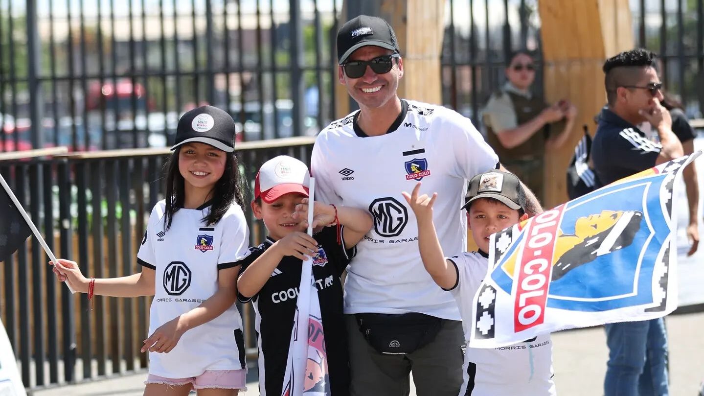 Colo-Colo bate el récord absoluto de público de fútbol femenino en Chile