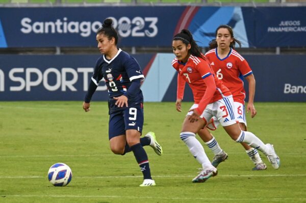 El plan B de La Roja: Reemplazar a Su Helen Galaz por una arquera en Santiago 2023