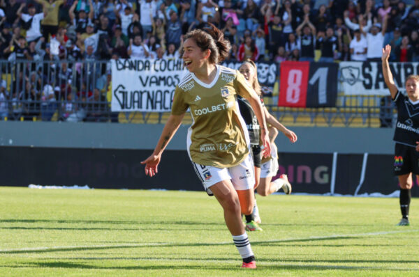 Yastin Jiménez festeja el bicampeonato: “Colo-Colo es mi casa, mi familia”