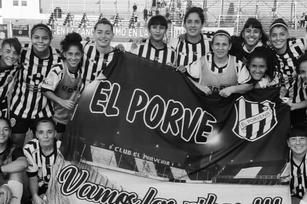 Kony González y Francisca Olmos se van a paro en El Porvenir