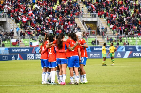 La nómina de La Roja para los amistosos contra Perú