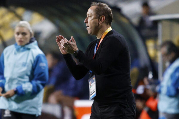 Luis Mena desmenuza el caos de La Roja en las últimas horas