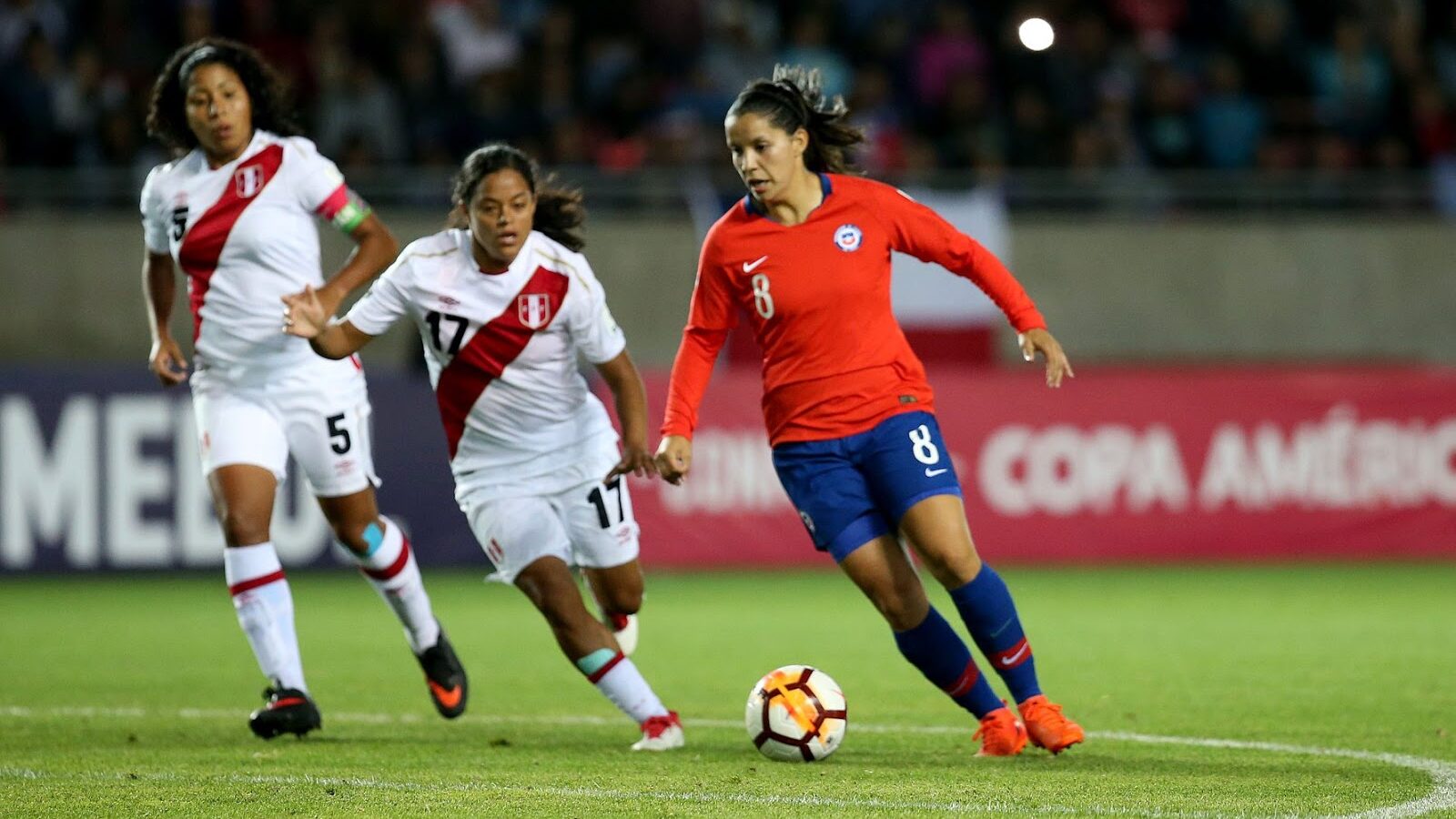 El historial de La Roja contra Perú previo a los amistosos