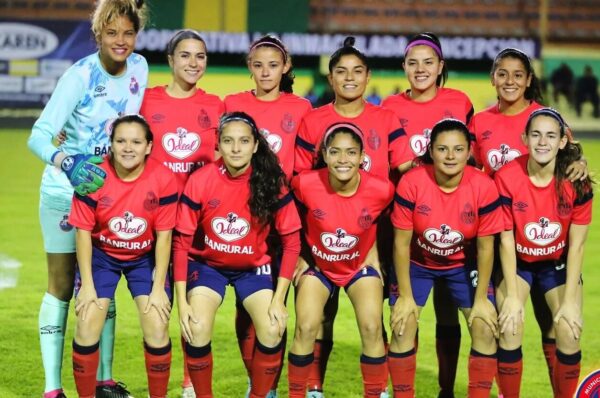 La miniagenda de chilenas por el mundo antes de Navidad