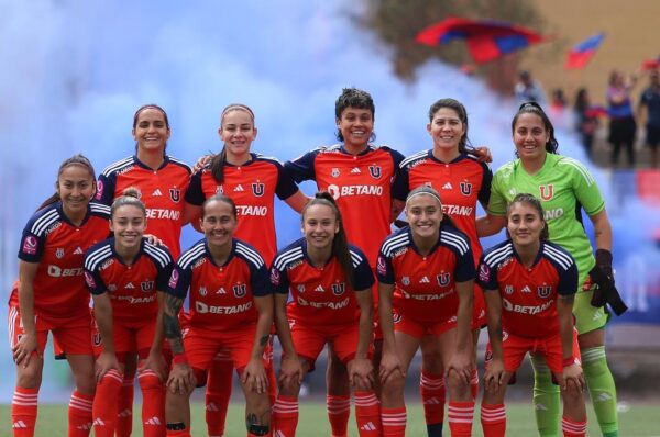 U de Chile confirma la salida de Fernanda Pinilla y María Martínez Vecca