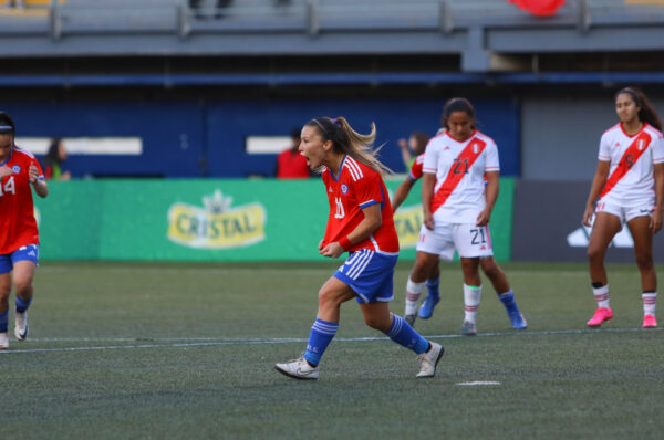 Yanara Aedo alcanza los 100 partidos con la Selección Chilena