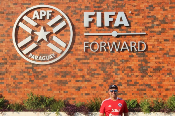 Alex Castro anticipa los amistosos de La Roja Sub-17 en Paraguay: “Esta gira es clave”