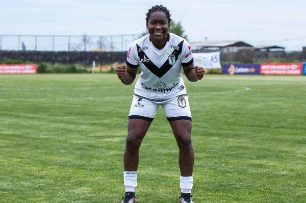 Mary Valencia confirma su permanencia en Santiago Morning