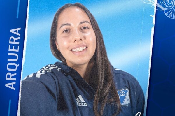 Gabriela Bórquez renueva con U de Chile y es presentada en Millonarios