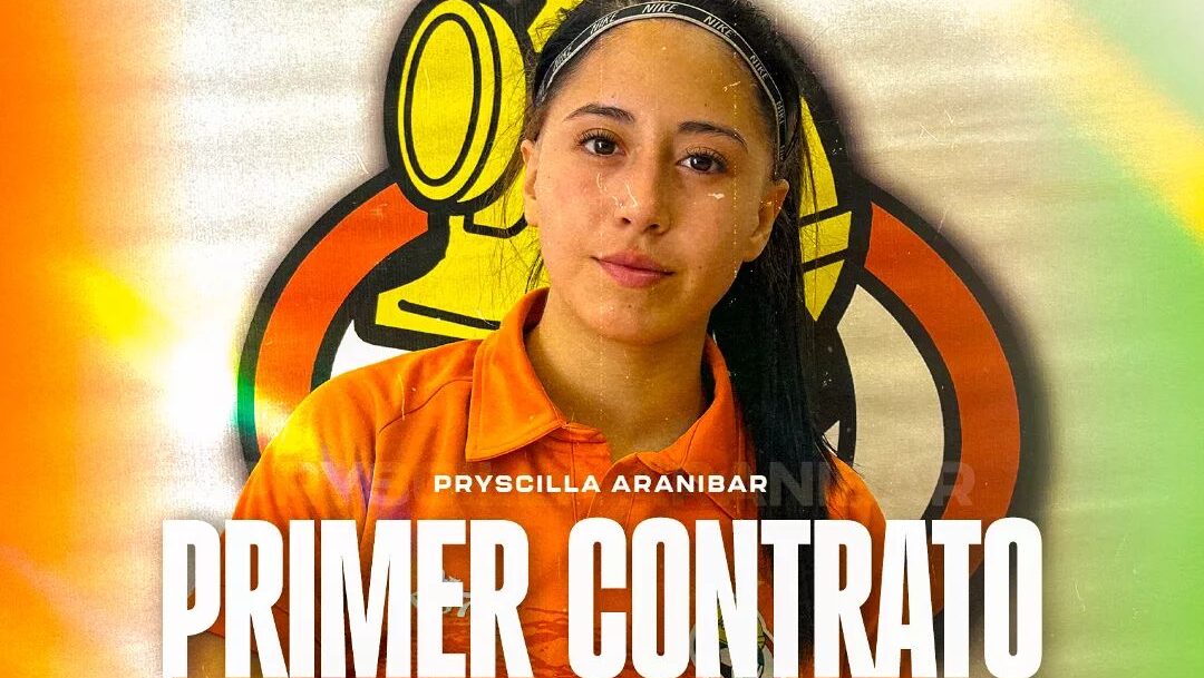 Pryscila Araníbar firma su primer contrato profesional con Cobresal