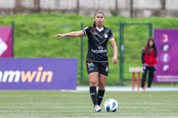 Daniela Pardo renueva con Santiago Morning por un año más