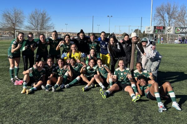 Sonya Keefe encabeza la victoria del Cacereño sobre Osasuna con un gol
