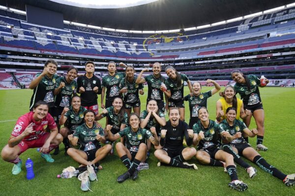 Fernanda Pinilla debuta con triunfo del Club León en la Liga MX