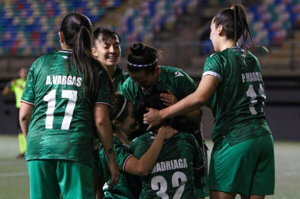 Audax Italiano suma cuatro renovaciones más este 2024