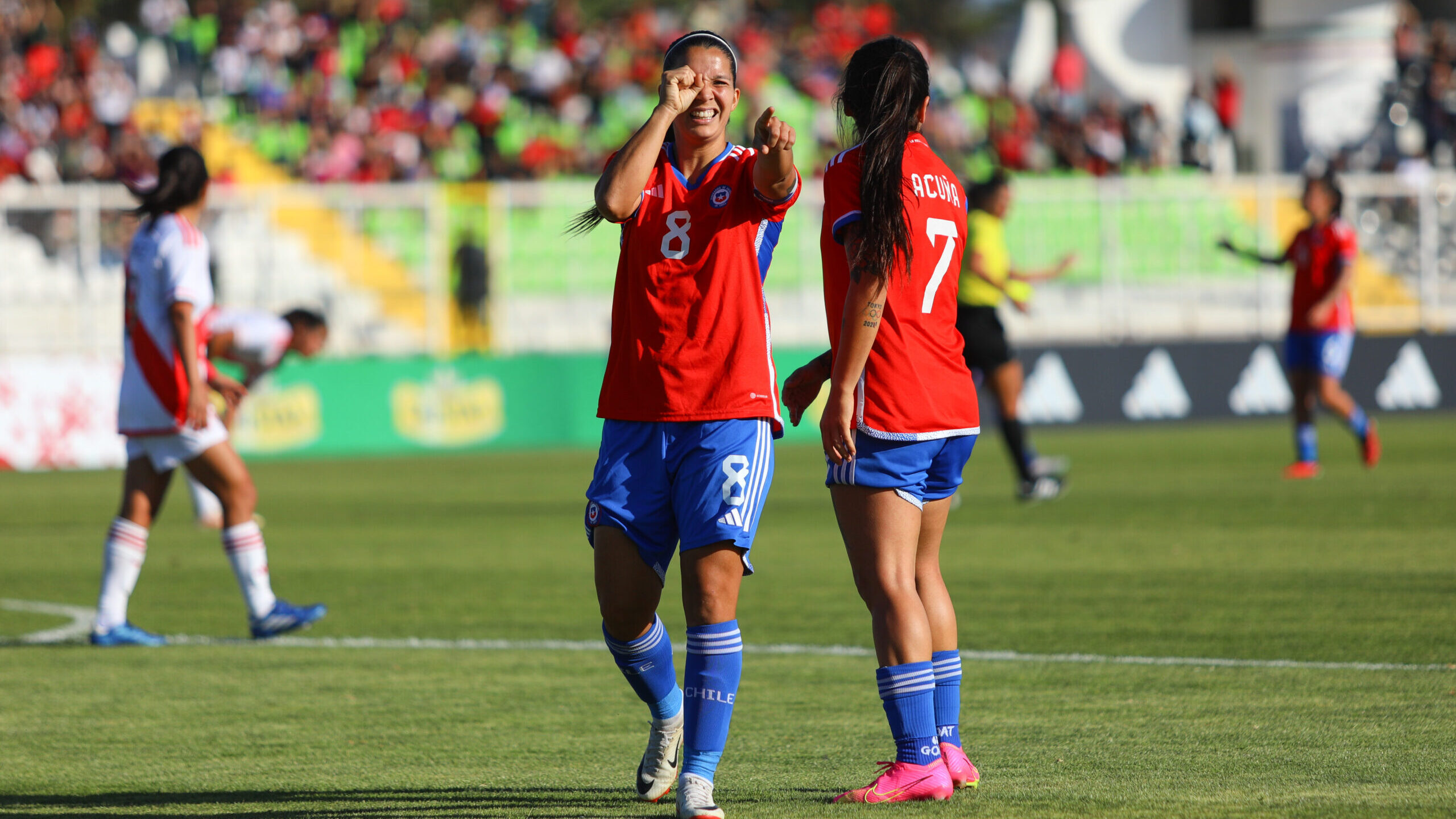 Karen Araya es la segunda baja de La Roja en esta fecha FIFA