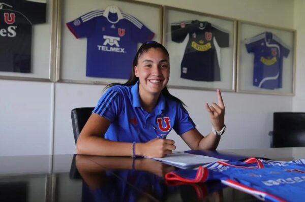 Constanza Santander se convierte en refuerzo de Universidad de Chile