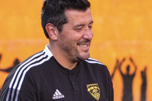 Fernández Vial define a Sebastián Ortiz como nuevo entrenador para 2024