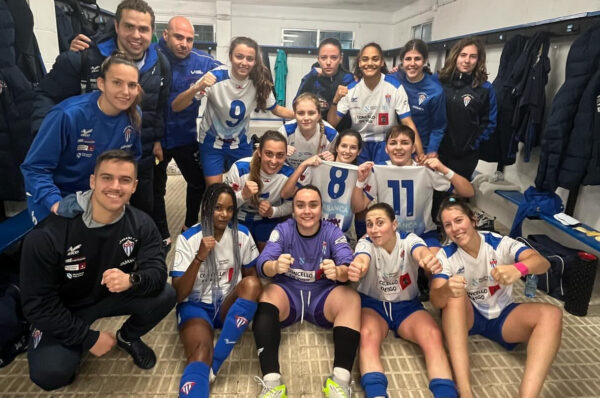 Francisca Christiny cambia Deportes Recoleta por el Sardoma de España