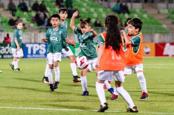 El fútbol femenino en las bases de los Campeonatos de Iniciación 2024