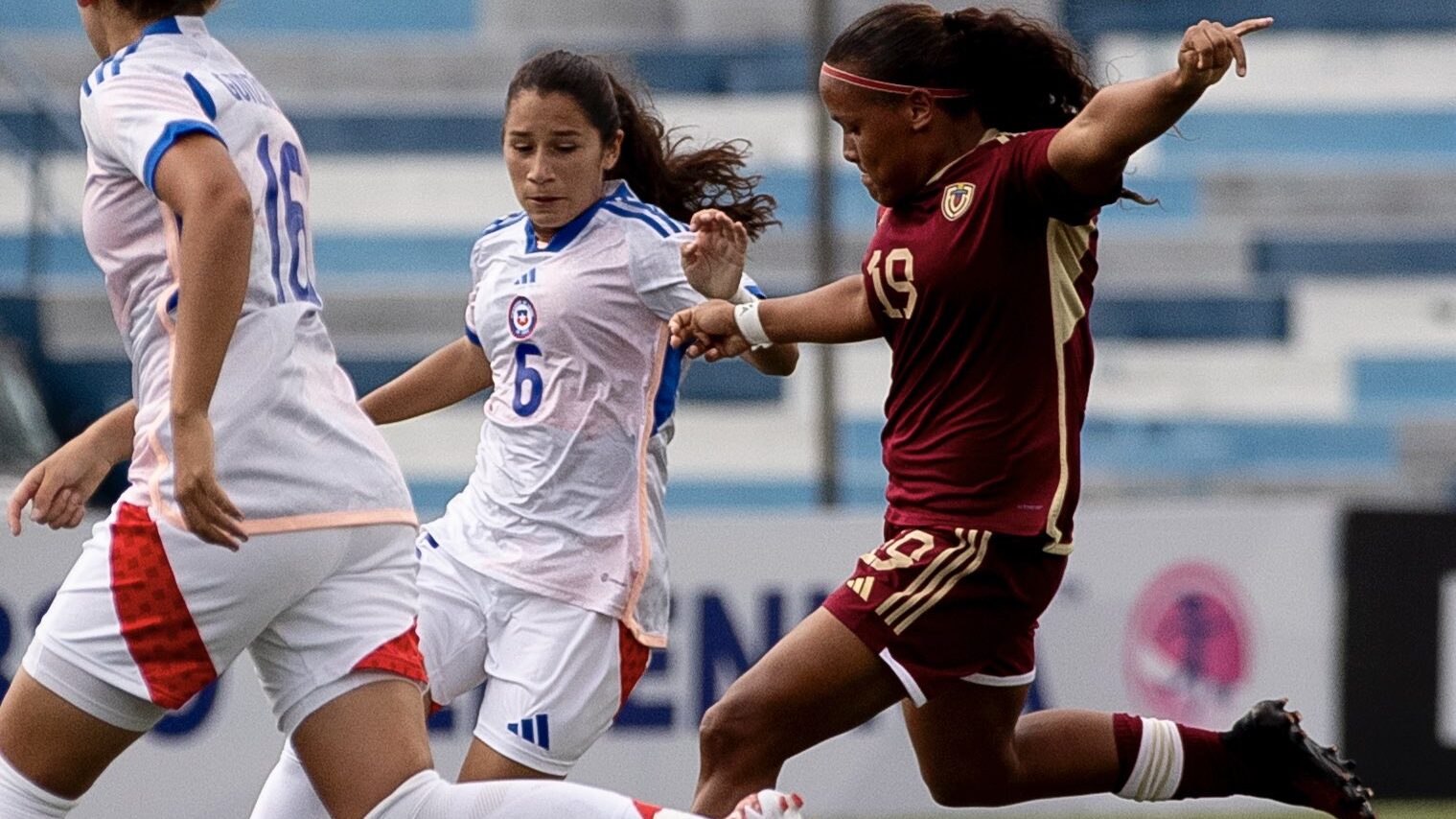 La Roja cae ante Venezuela y queda fuera del Sudamericano Sub-20