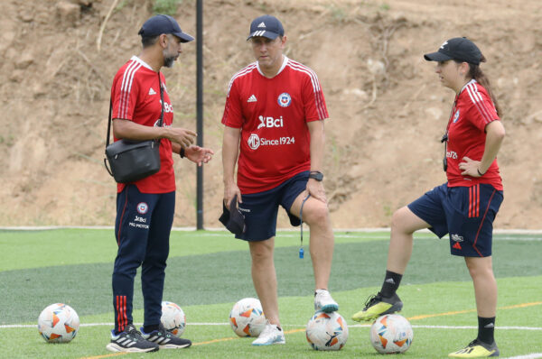 Luis Mena proyecta el Sudamericano Sub-20 con La Roja: “Están bien compenetradas”
