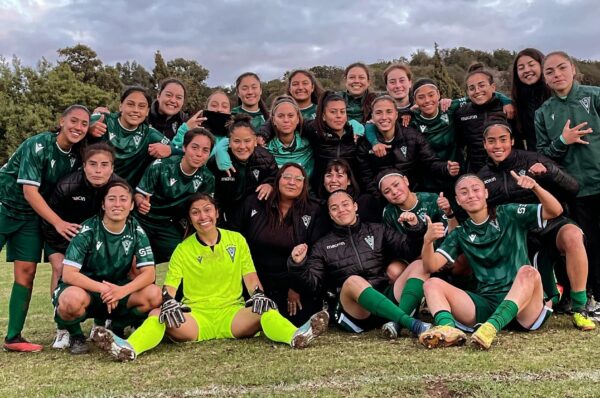 Santiago Wanderers llega a acuerdo para volver a jugar en Playa Ancha