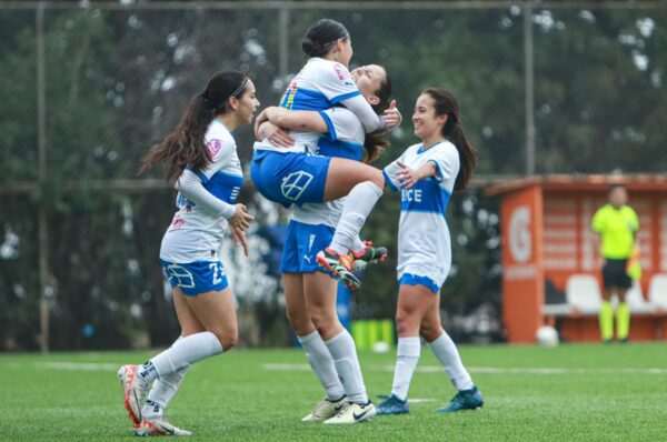 Universidad Católica gana, gusta y golea a Palestino