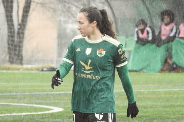 Sonya Keefe se despide del Cacereño tras un año y medio