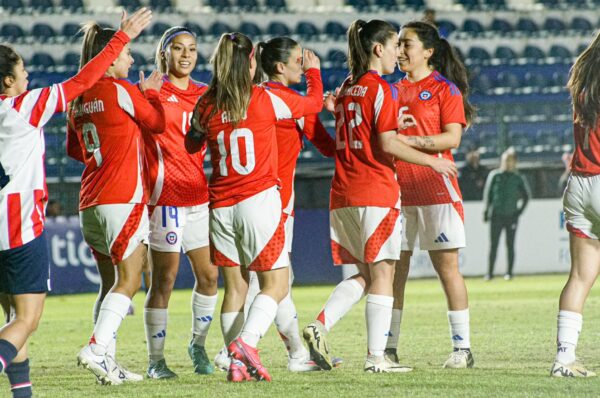 Chile golea a Paraguay en el primer amistoso internacional