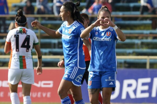 Universidad de Chile vence a Cobresal y confirma el liderato