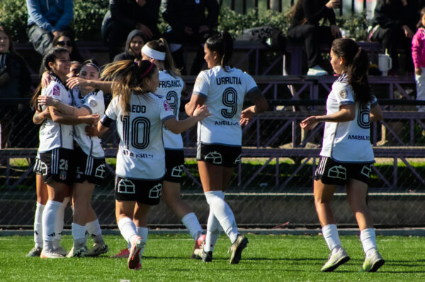 Colo-Colo golea a Santiago Morning en el Clásico del Fútbol Femenino