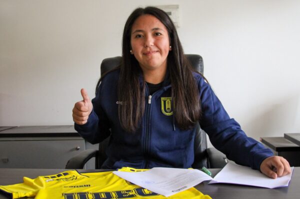 Karen Coloma es presentada como refuerzo de U de Concepción