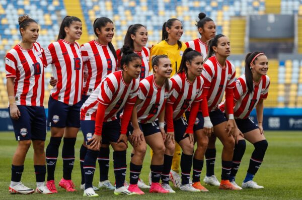 La nómina de Paraguay para los amistosos frente a La Roja